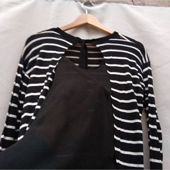 Black Tape shirt xs - Picture 7 of 8